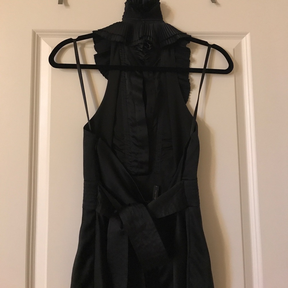 Elegant Black Ruffled Dress - Picture 4 of 5